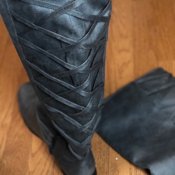 Just Fab Boots - Picture 4 of 5